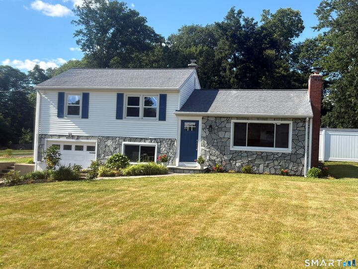 Property Photo:  1052 New Rock Hill Road  CT 06492 