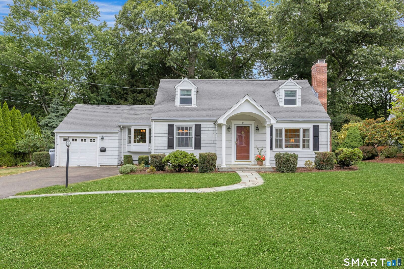 Property Photo:  84 University Drive  CT 06824 