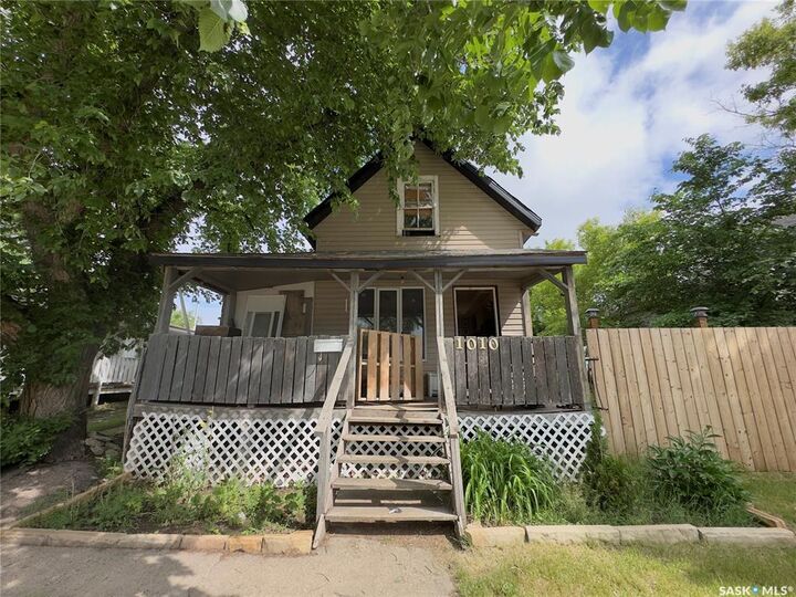 Property Photo: 1010 Athabasca Street E SK S6H 0N2
