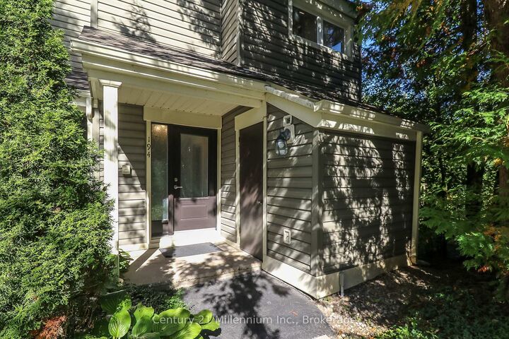 Property Photo: 194 Escarpment Crescent ON L9Y 5B4