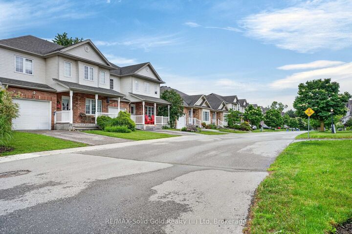 Photo de la propriété:  149 Snyders Road E 23  ON N3A 2V4 
