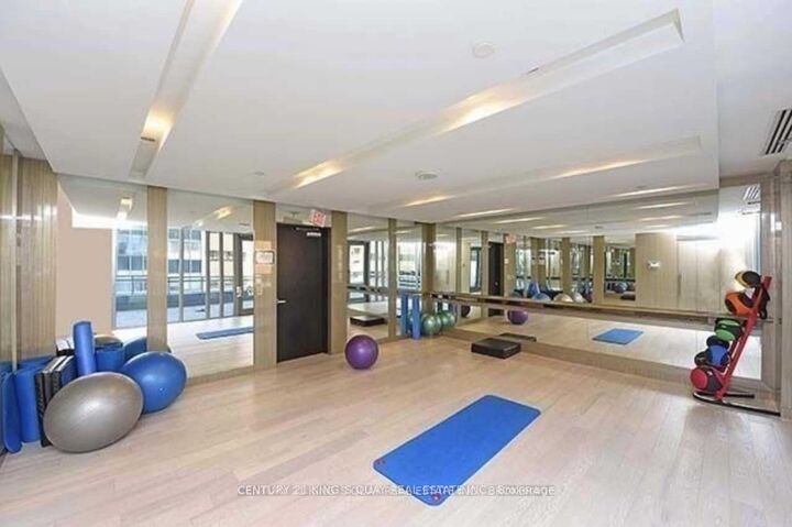 Property Photo:  89 Dunfield Avenue 1106  ON M4S 0A4 