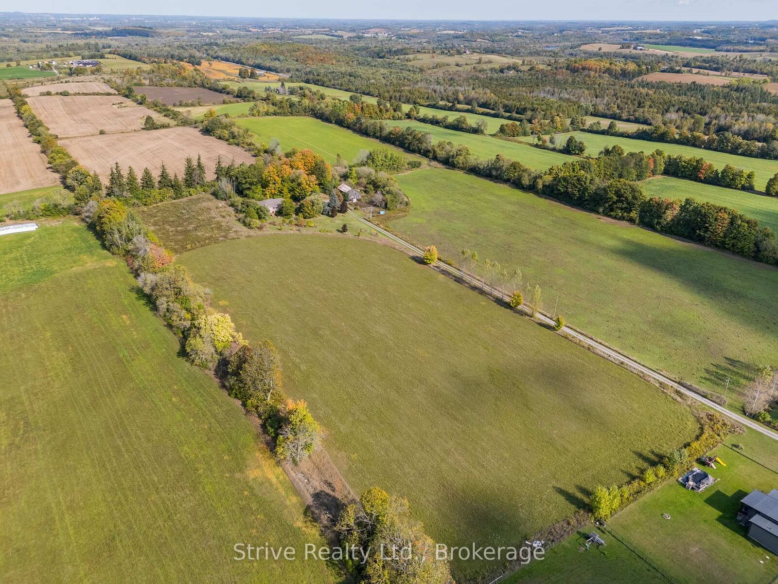 Property Photo: 996 Third Line ON K0L 1B0