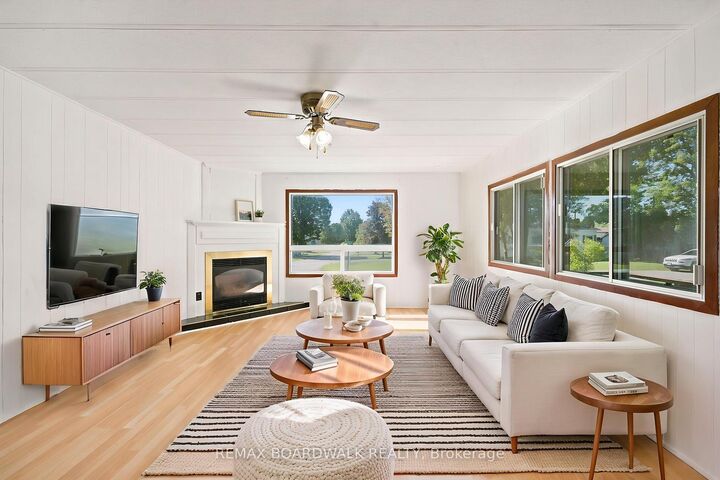 Property Photo:  516 Maplegrove Road  ON K7C 4R4 