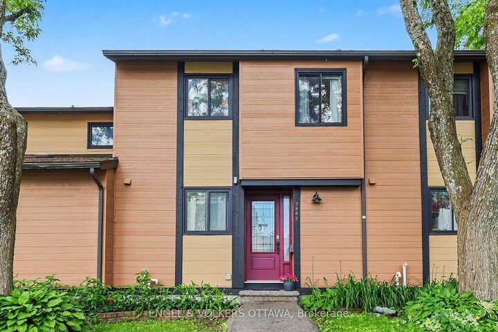 Property Photo:  7882 Jeanne D'Arc Boulevard 87  ON K1C 2B9 