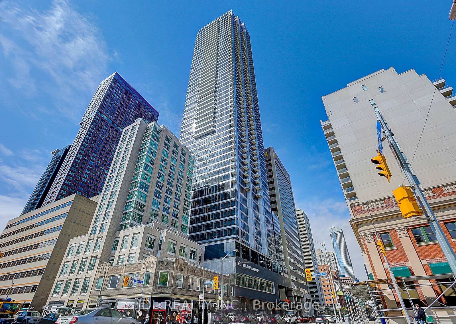 Property Photo: 395 Bloor Street E 3902 ON M4W 1H7