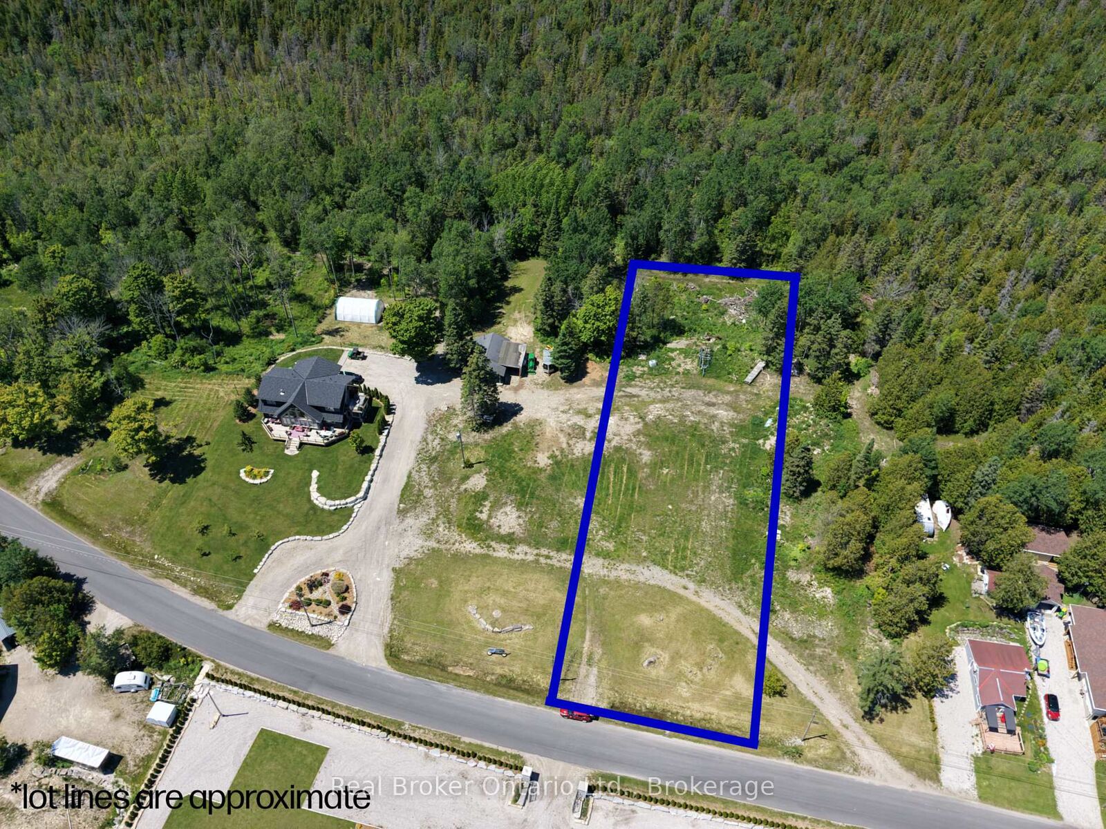 Property Photo:  108 Tamarac Road  ON N0H 1W0 