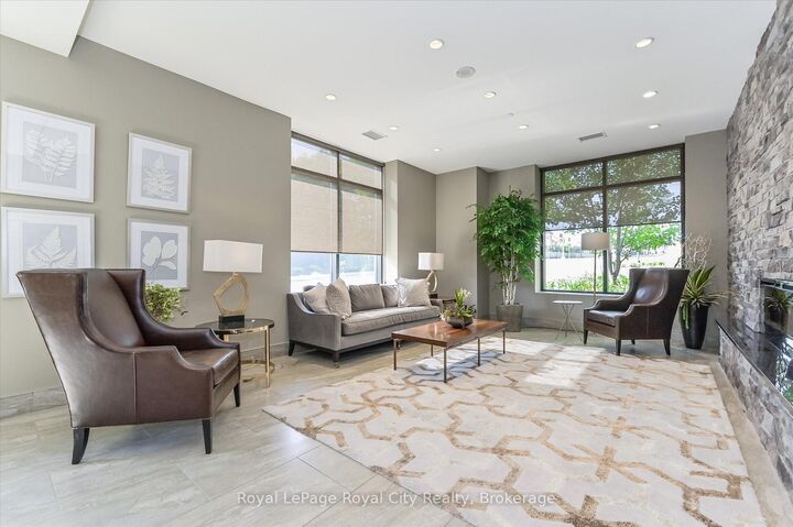 Photo de la propriété:  160 Macdonell Street 1108  ON N1H 0A9 