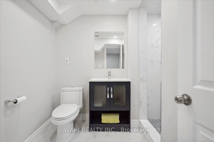 Property Photo: 1141 Vicki Lane ON L5C 2X9