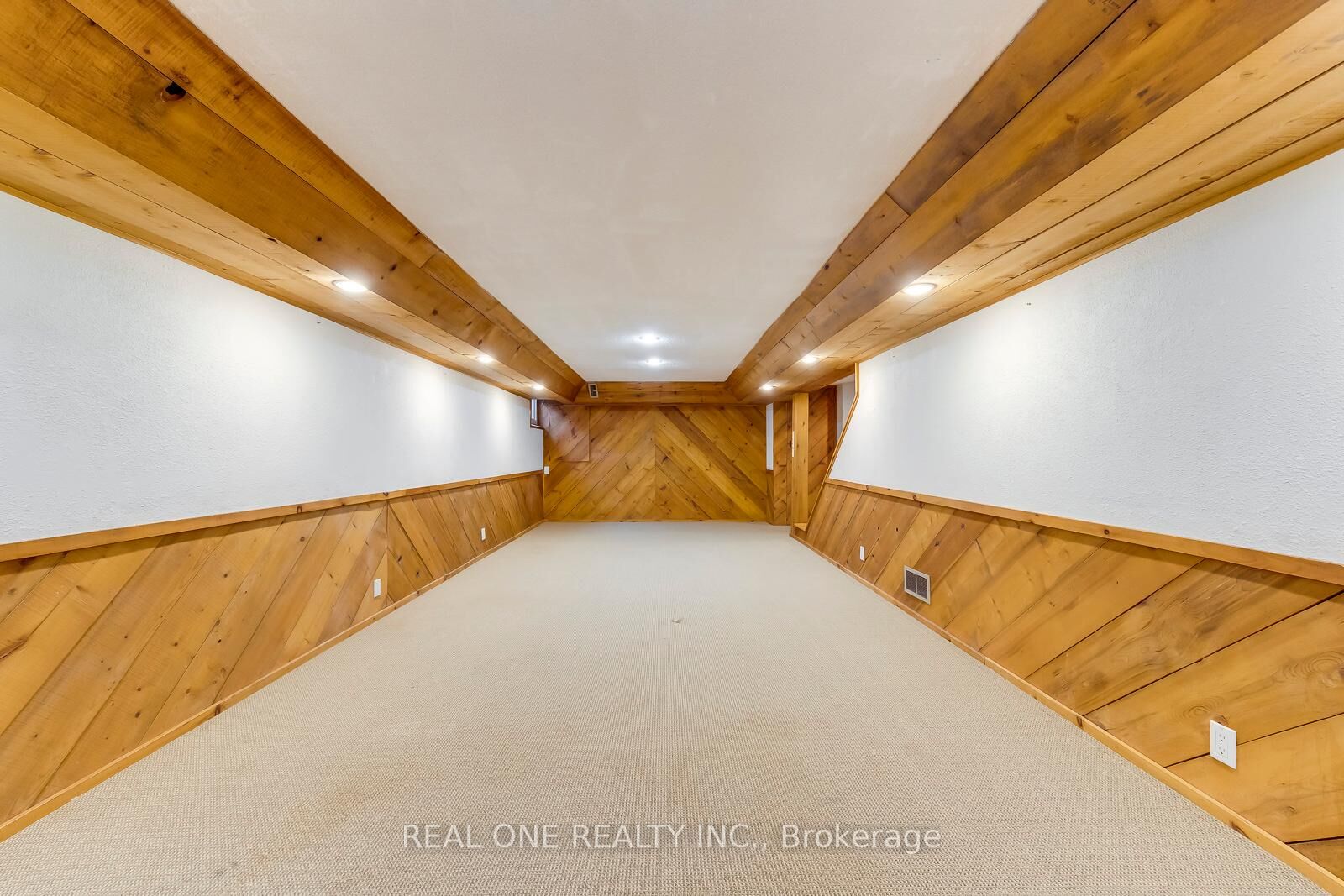 Property Photo: 120 Blyth Crescent ON L6J 5H6