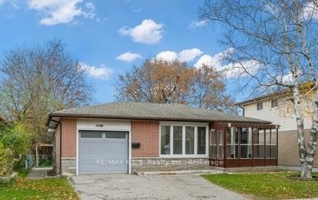 Property Photo: 1206 Valentine Drive ON N3H 2N8