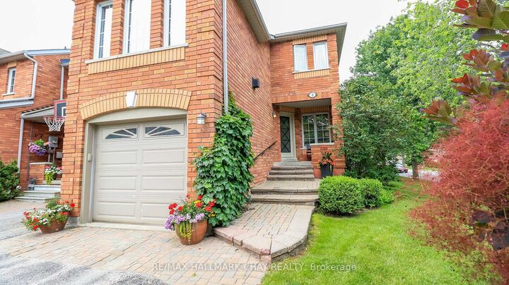 Property Photo:  2 Kelly Place  ON L4N 8N2 