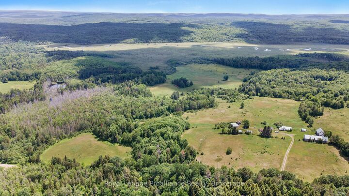 Property Photo: 725 Peplinski Homestead Road ON K0J 1B0