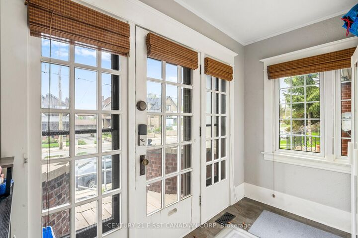 Property Photo: 594 Highbury Avenue N ON N5W 4K9