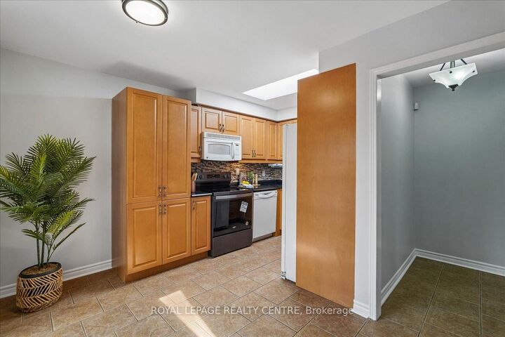 Property Photo: 116 Chipmunk Crescent ON L6R 1B4