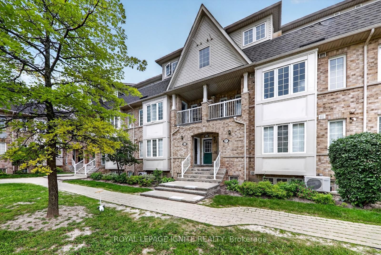 Property Photo:  42 Pinery Trail 29  ON M1B 6H9 