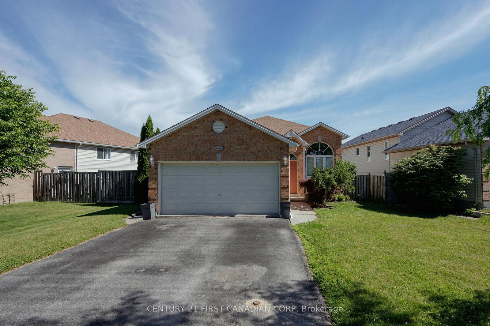 Property Photo: 1638 Marconi Boulevard ON N5V 5E4