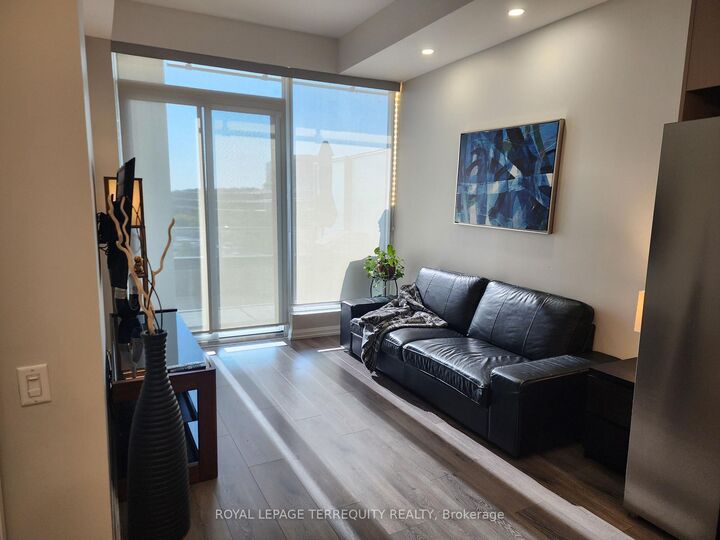 Property Photo:  4208 Dundas Street 610  ON M8X 0B1 