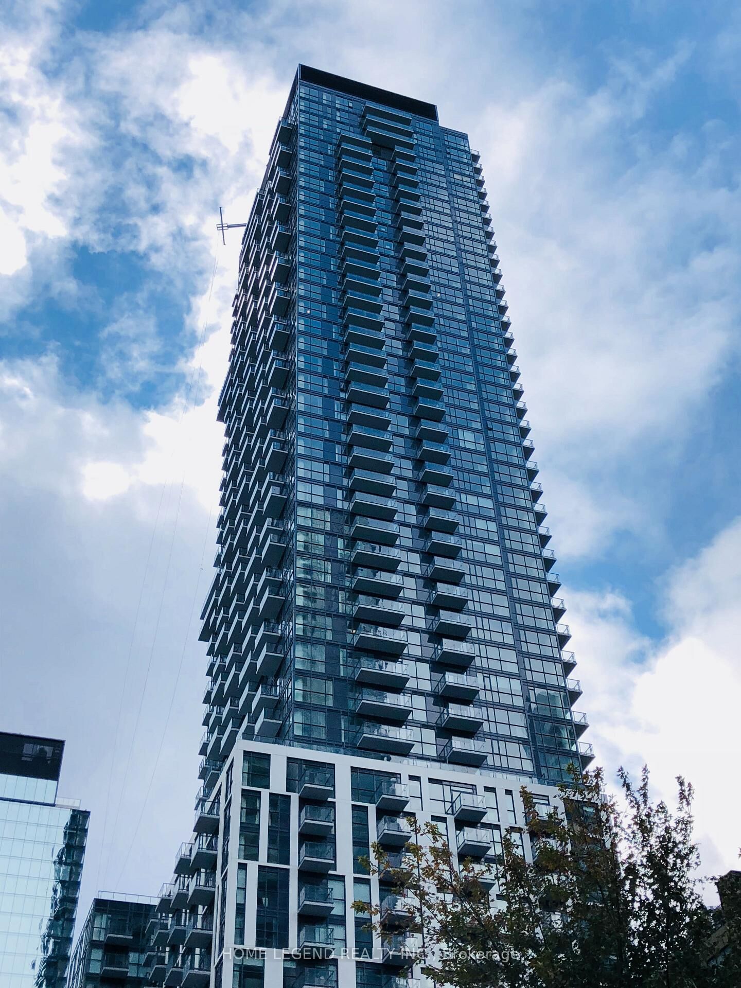 Property Photo:  87 Peter Street 3009  ON M5V 0P1 