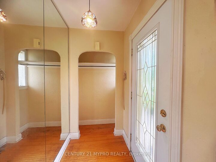 Property Photo:  170 Morrow Street  ON K9J 1X5 