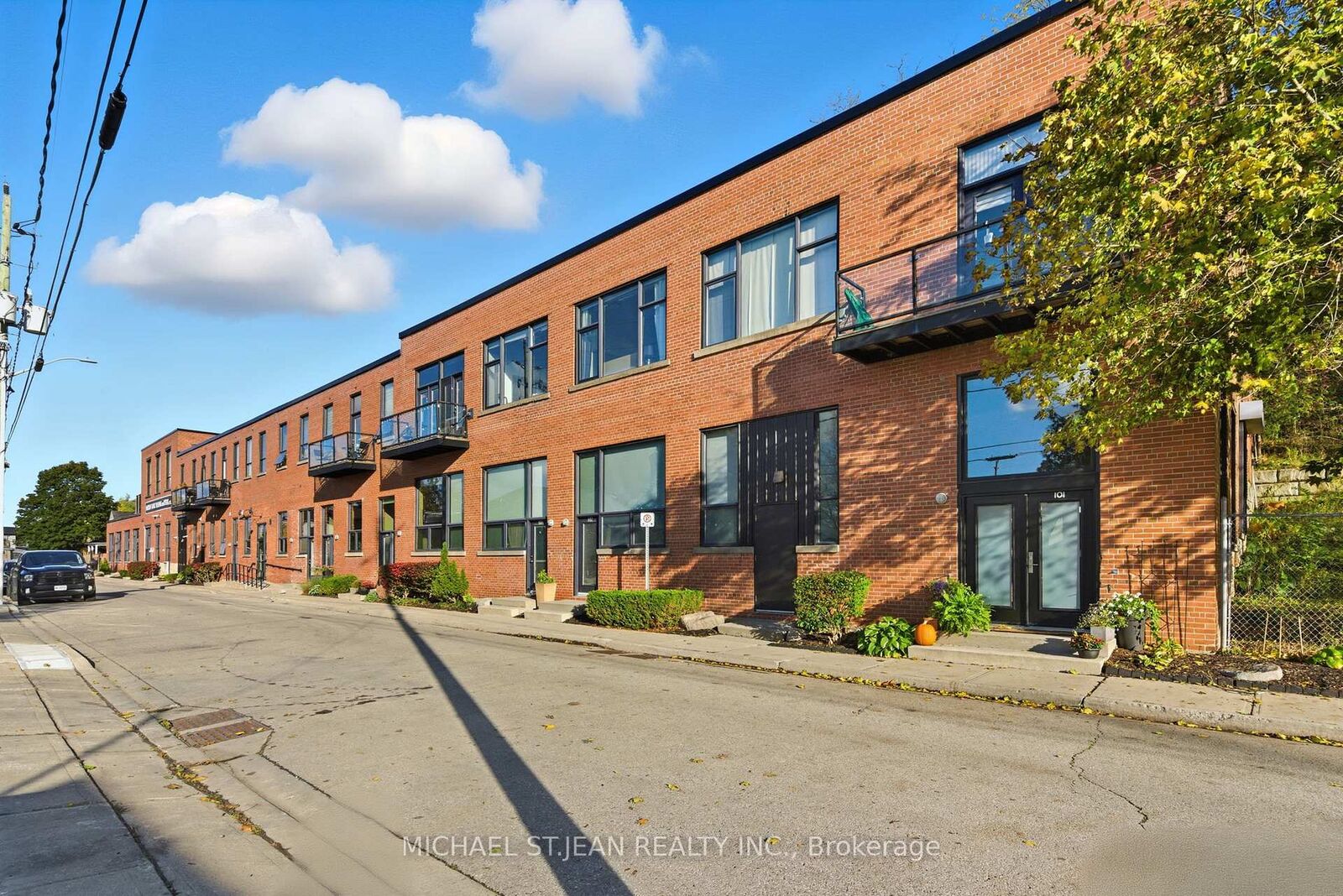 Property Photo: 85 Spruce Street N 203 ON N1R 4K4