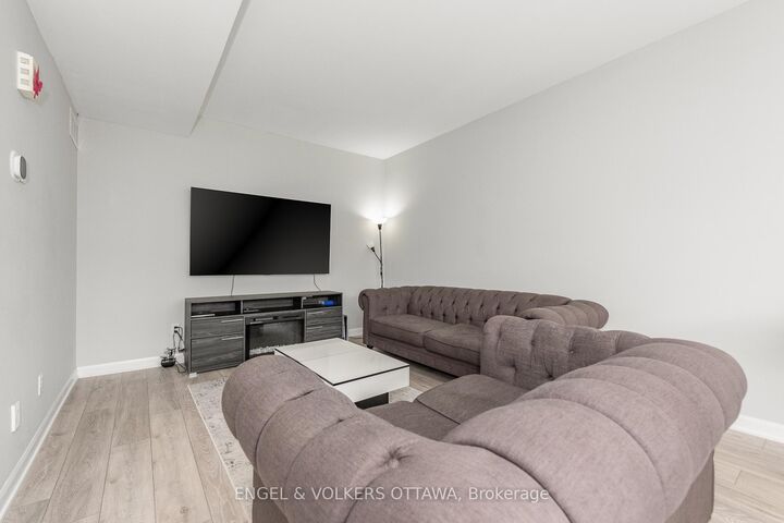 517 Galmoy Way — photo 1