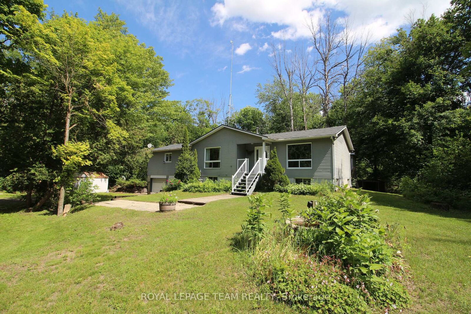 Property Photo: 214 Arcand Road ON K0G 1J0