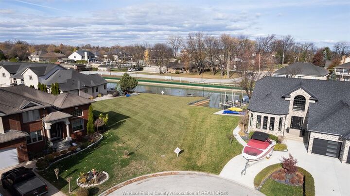 Property Photo:  256 Moceri Crescent  ON N8N 5A9 