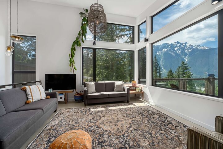 Property Photo: 1715 Wishbone Court BC V0N 2L3