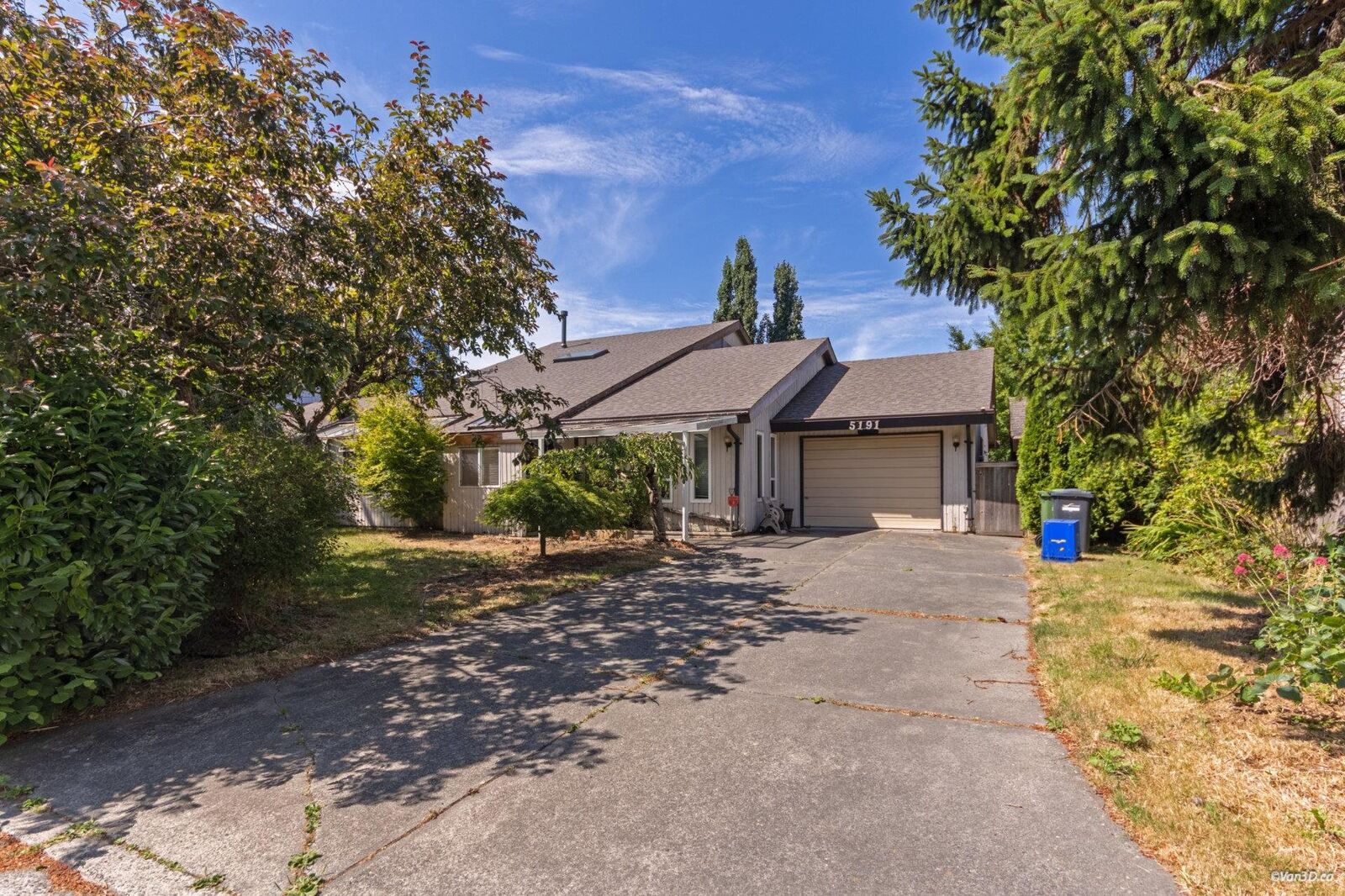 Property Photo:  5191 Chetwynd Avenue  BC V7C 4L1 