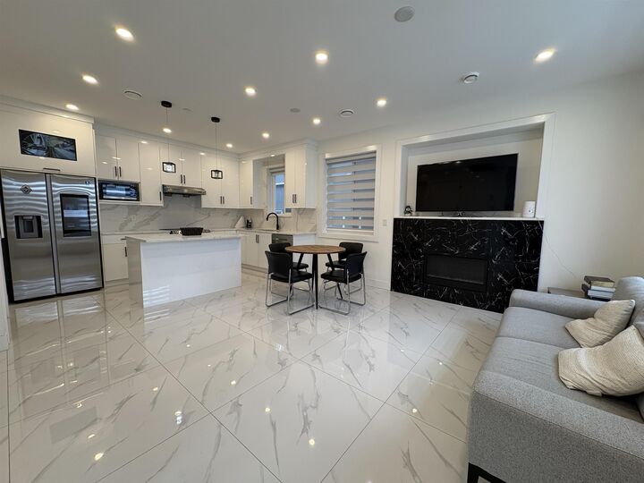 Property Photo:  333 E 64th Avenue  BC V5X 2M8 