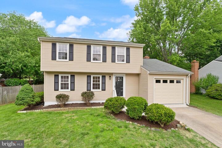 Property Photo:  15310 Blueridge View Drive  VA 20120 