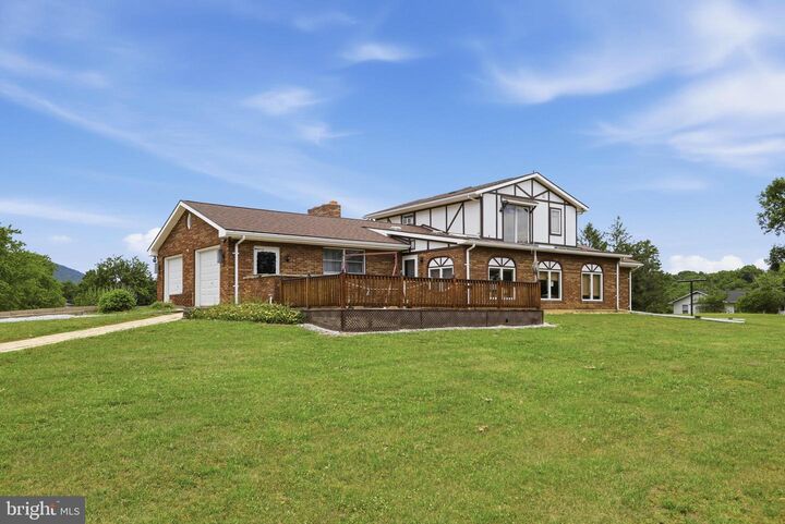 Property Photo:  76 Freedom Lane  WV 26726 