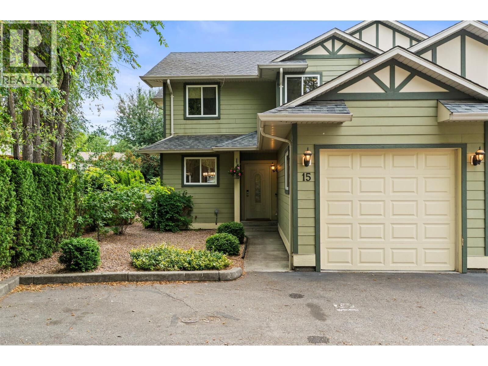 Property Photo:  5101 19 Street 15  BC V1T 9V8 
