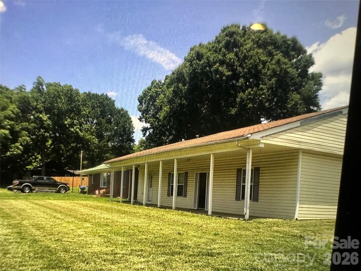 Property Photo:  3704 Avondale Lane  NC 28110 