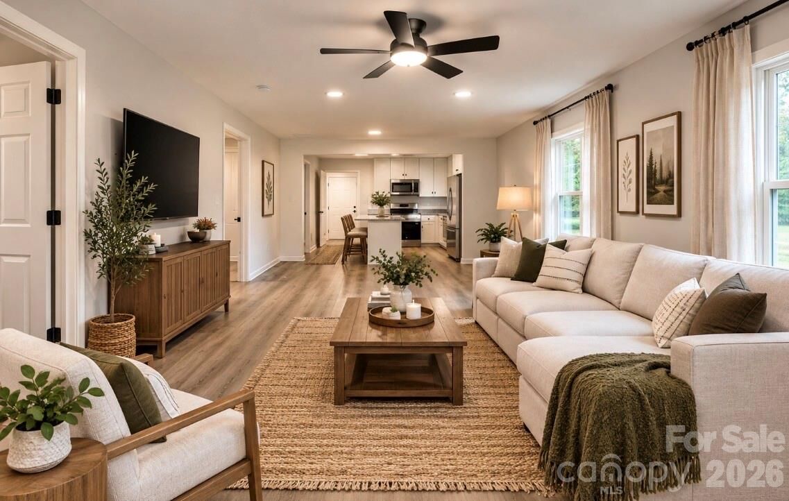 Property Photo: 1810 E Greenbriar Road NC 28677