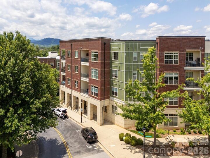 Property Photo:  42 Schenck Parkway 310  NC 28803 