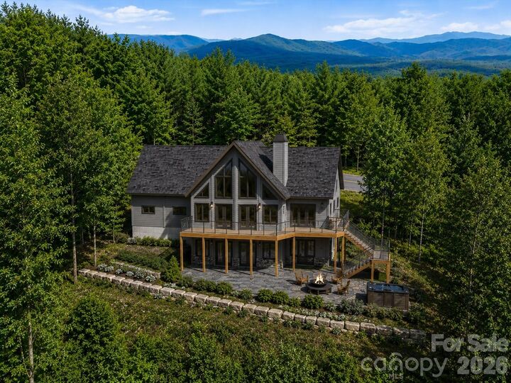 Property Photo: 1288 Johns Ridge Parkway 245 NC 28645