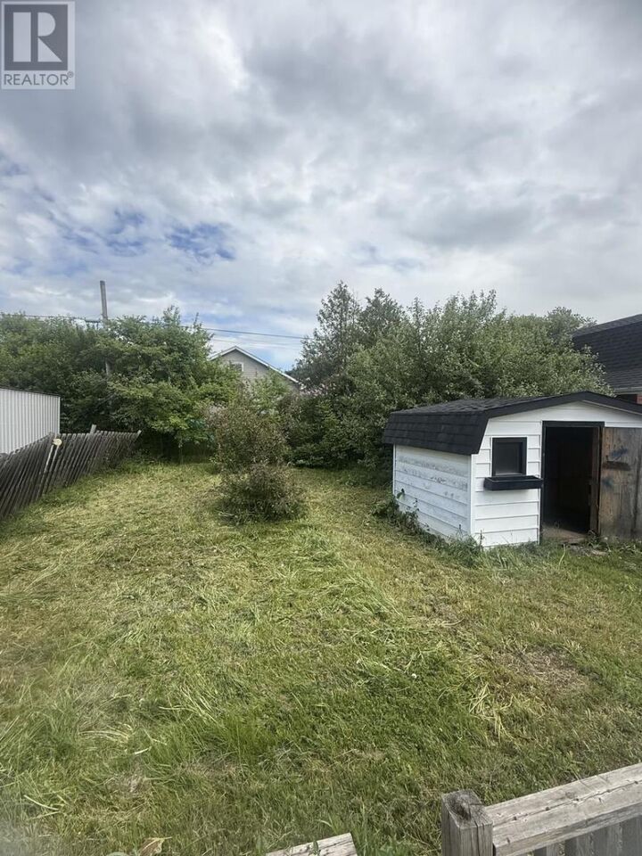 Property Photo: 488 Morin St ON P6C 3E9