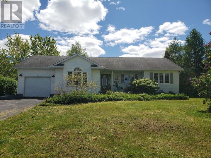 154 Main Street South — photo 1
