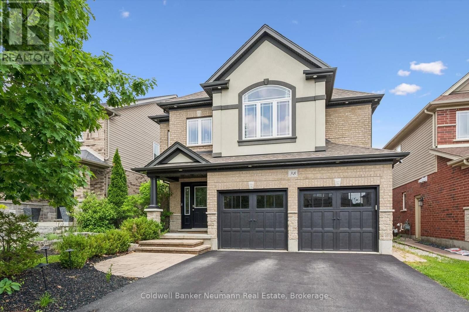 Property Photo:  38 Baxter Drive  ON N1L 0C8 