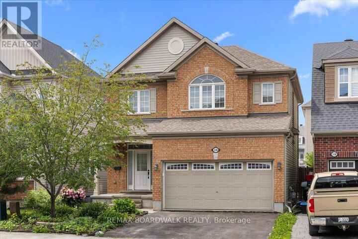 Property Photo:  336 Gallantry Way  ON K2S 0R1 