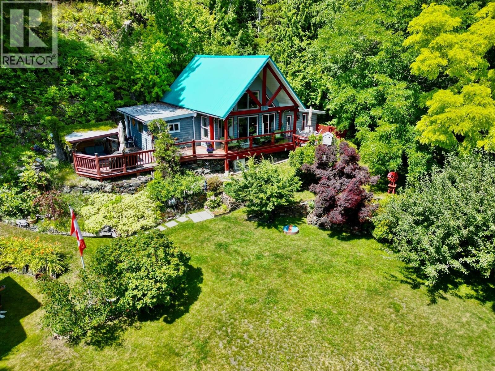 Property Photo: 5529 Highway 31 Other BC V0G 1M0