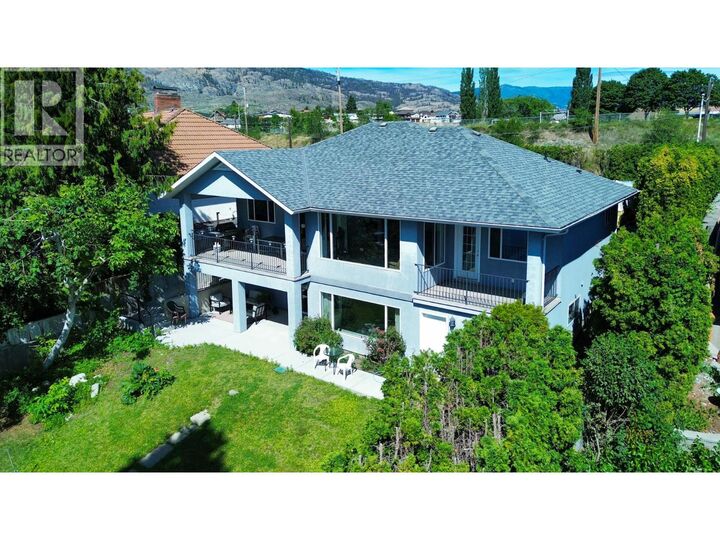 Property Photo: 8503 Kingfisher Drive BC V0H 1V1