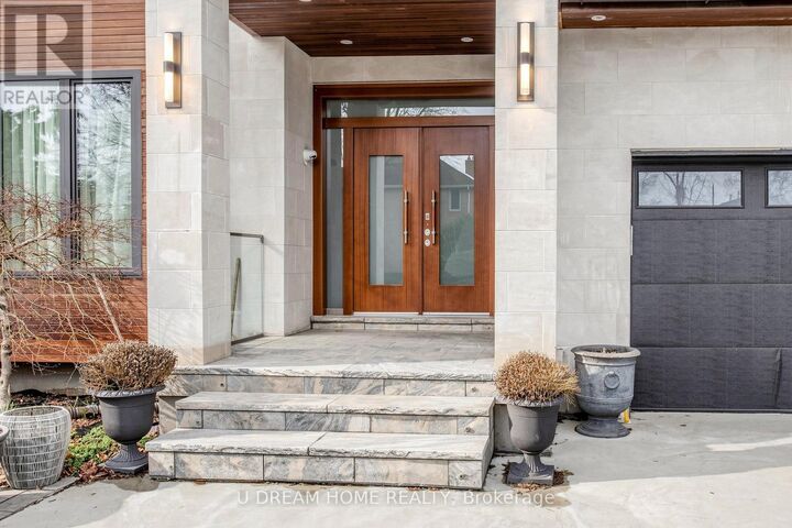 Property Photo:  49 Norden Crescent  ON M3B 1B7 