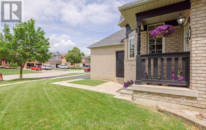 Property Photo:  51 Royal Valley Drive  ON L7C 1A9 