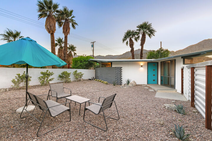Property Photo:  53965 Avenida Obregon  CA 92253 