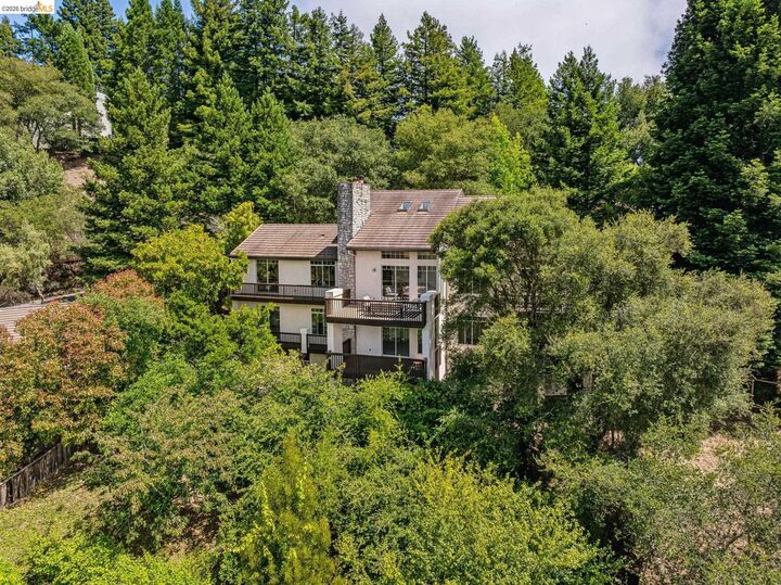 Property Photo: 1325 Drury Rd CA 94705