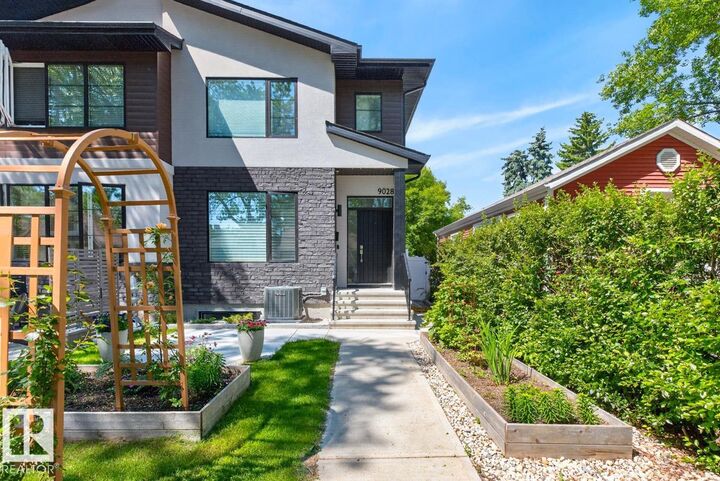 Property Photo:  9028 90 Street NW  AB T6C 3L9 