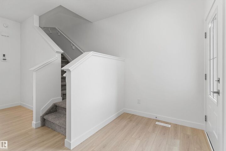 Property Photo:  2029 Callihoo Link SW  AB T6W 4W4 